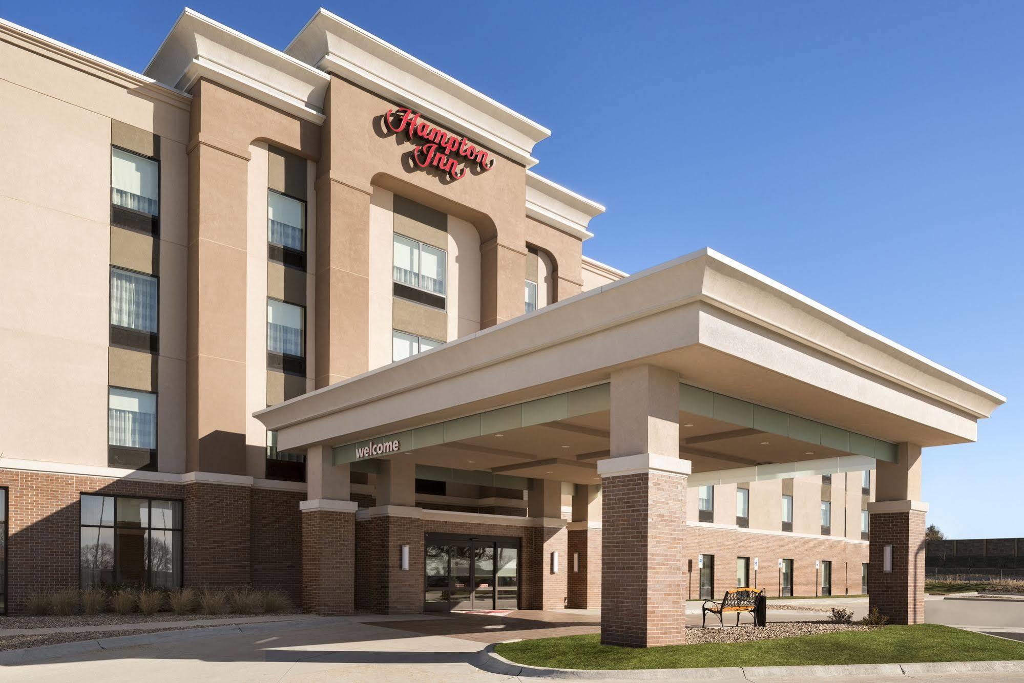 Hampton Inn Lincoln Airport, Ne Exterior photo